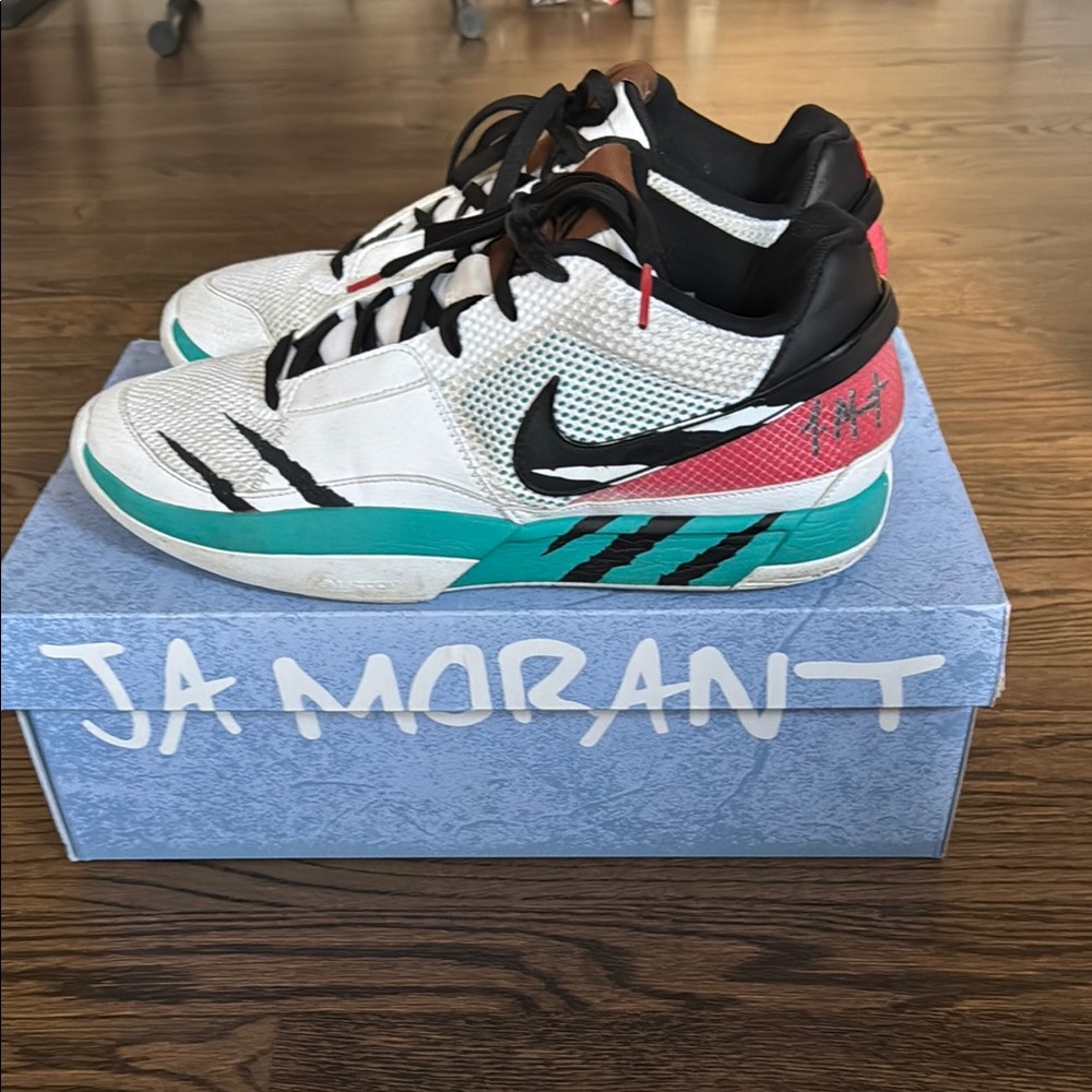 Nike White and Teal Sneakers